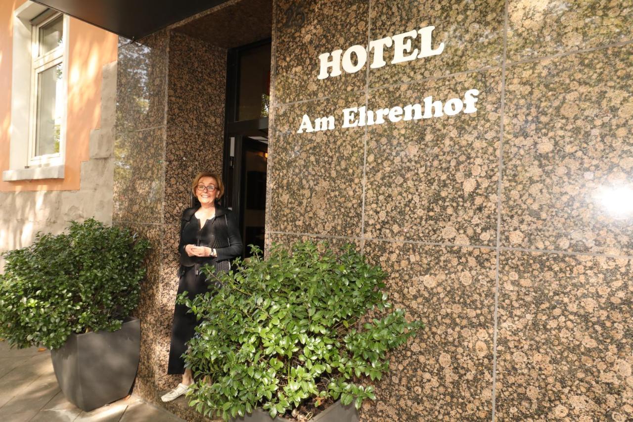 Hotel Am Ehrenhof Дюселдорф Екстериор снимка